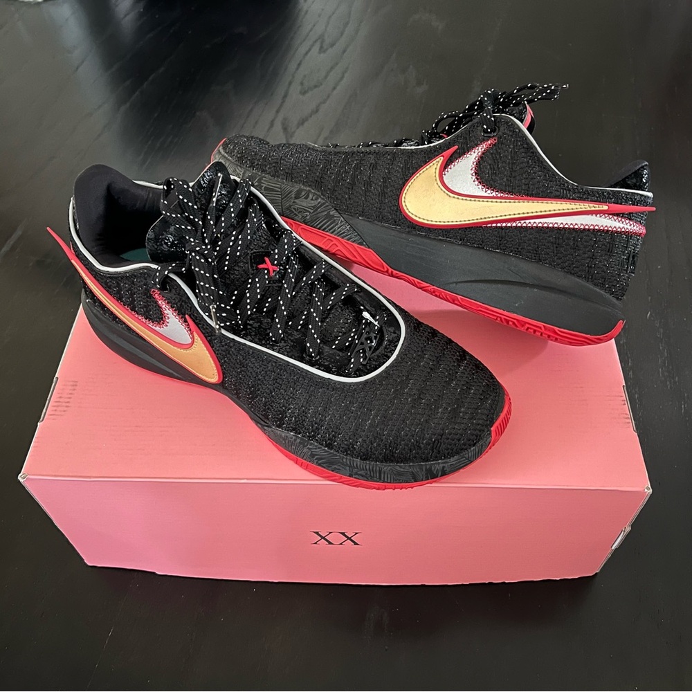 ✔️New✔️ NIKE LeBron 20 Miami Heat - Picture 4 of 11